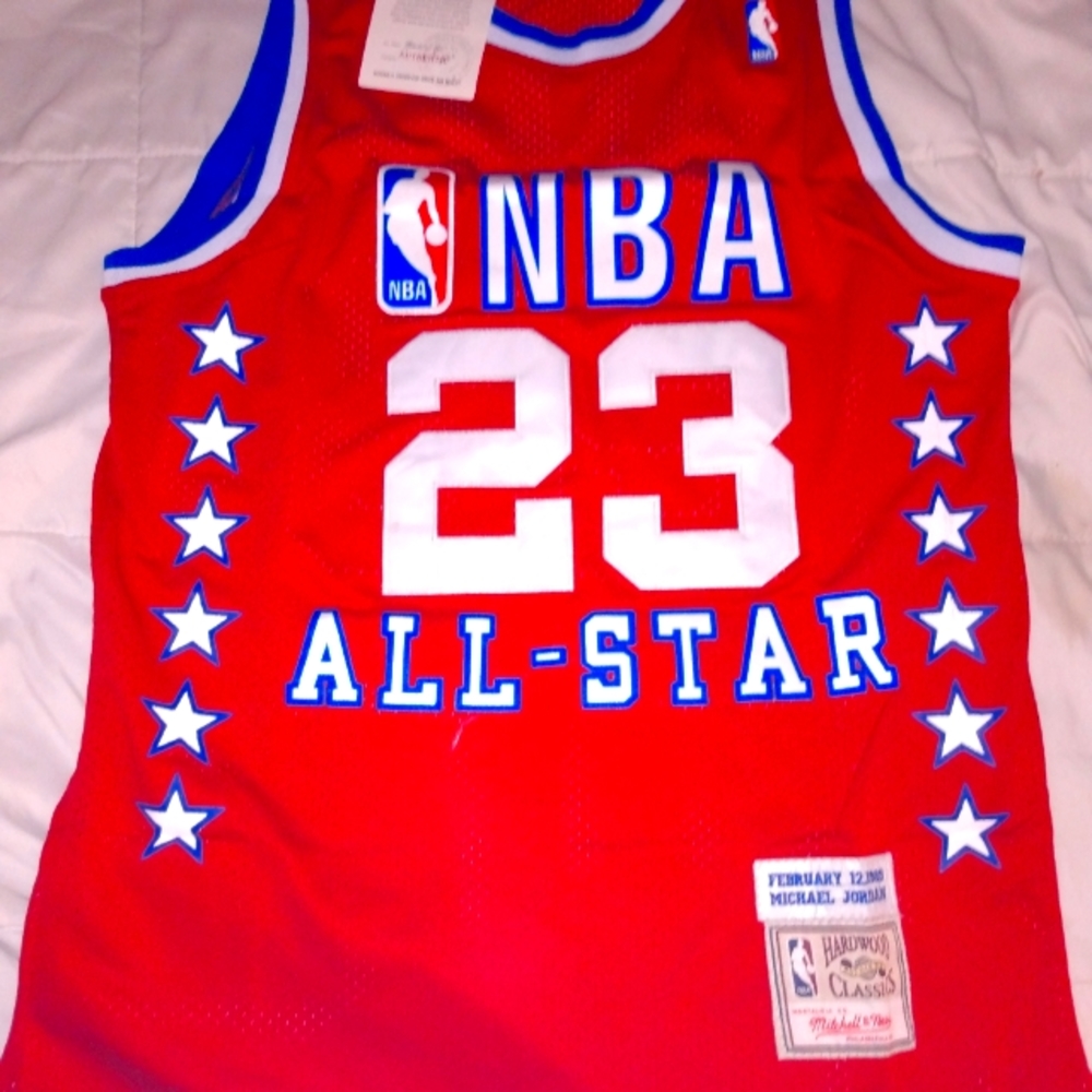 NBA legend!!!!Final price drop.NO offers